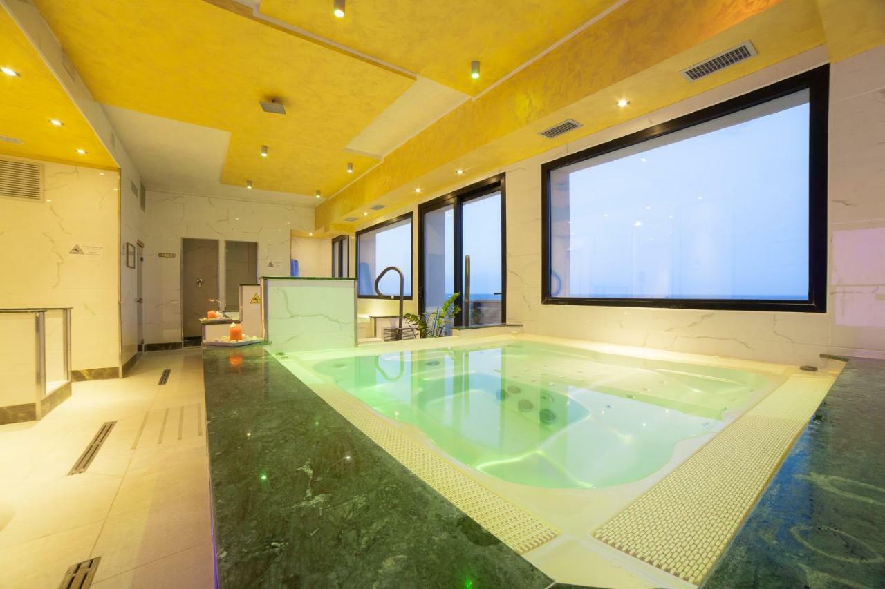 Hotel Diplomat Palace 리미니 외부 사진