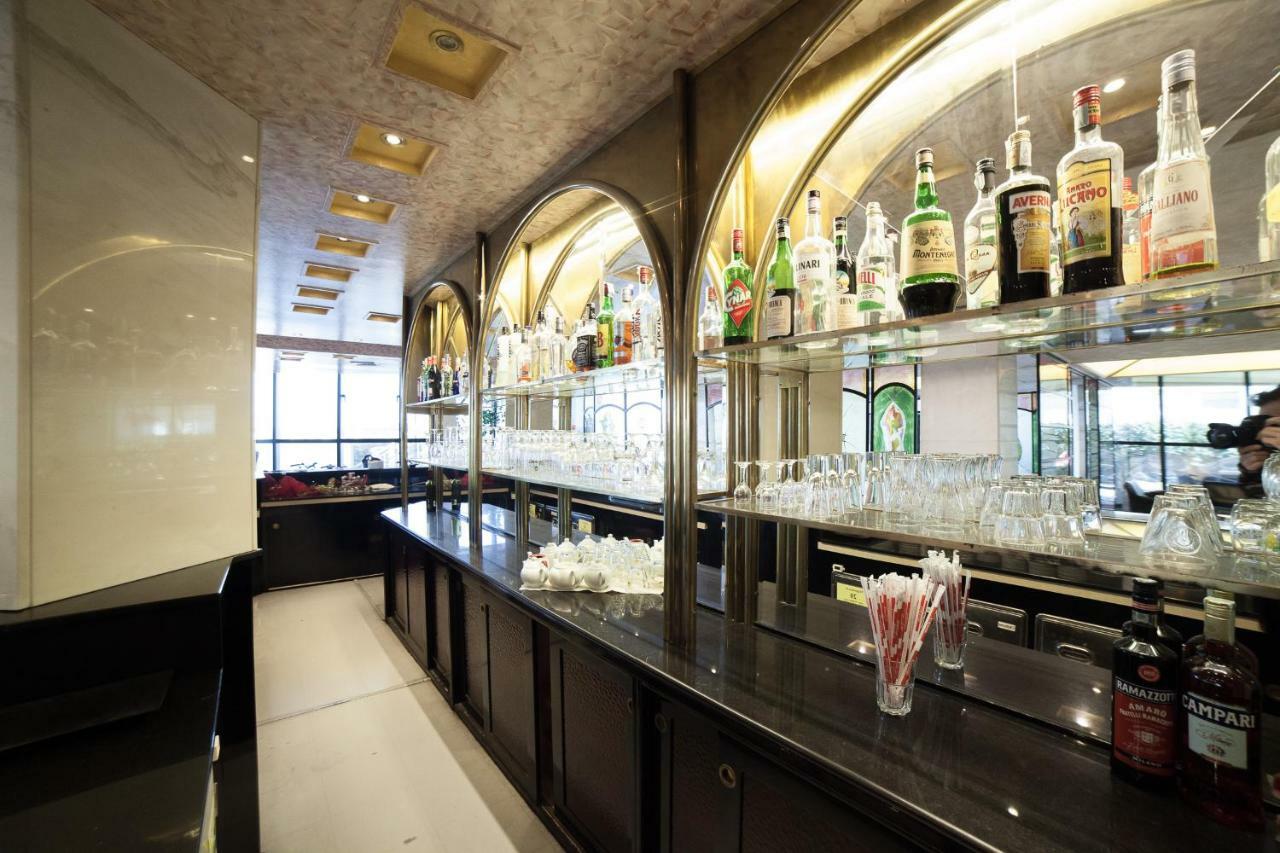 Hotel Diplomat Palace 리미니 외부 사진