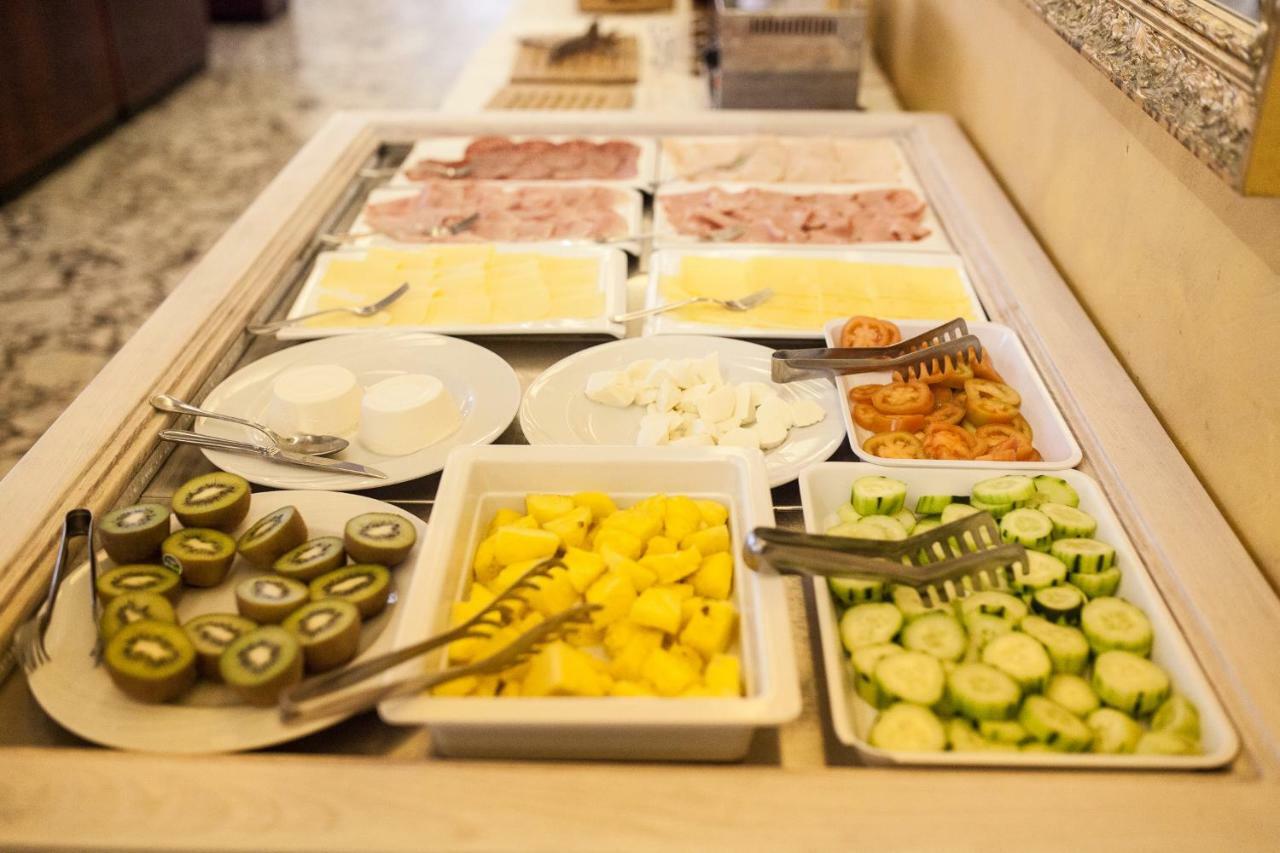 Hotel Diplomat Palace 리미니 외부 사진